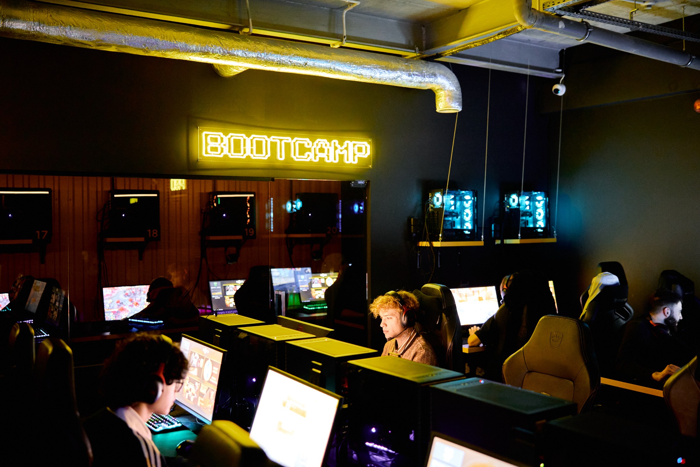 Pro i Bootcamp w BAZA Nowy Świat